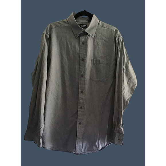ROUNDTREE & YORKEE--MENS GREY BUTTON DOWN LONG SLEEVE 100% COTTON SHIRT SIZE L